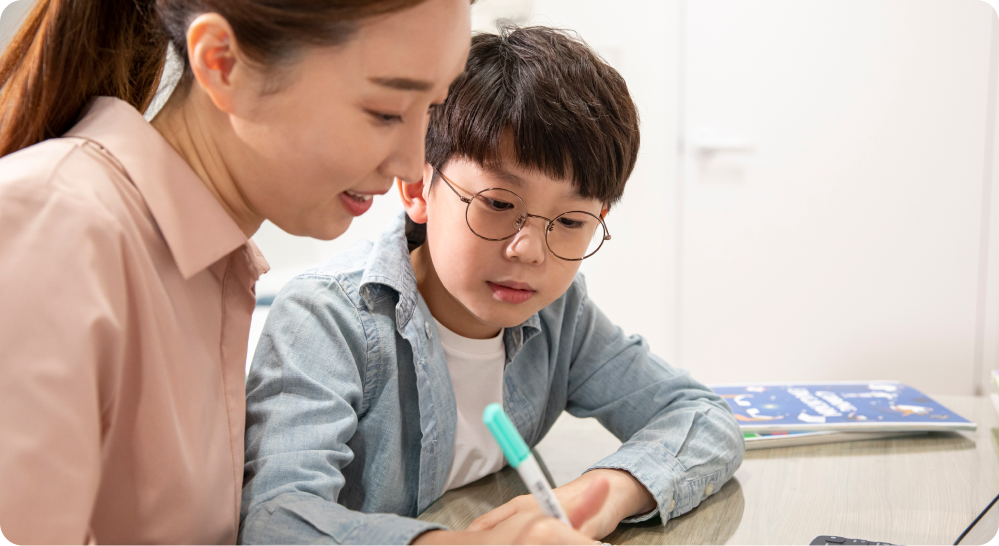 세금 신고 달마다 매번 머리 아프고 복잡하던 ‘재무 관리’가 수월해졌어요.